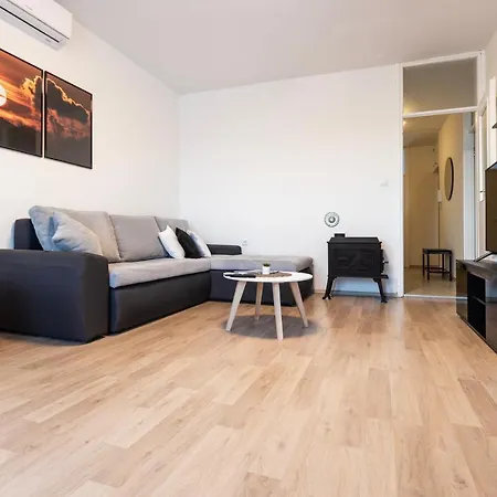 Sunset Apartman Zára